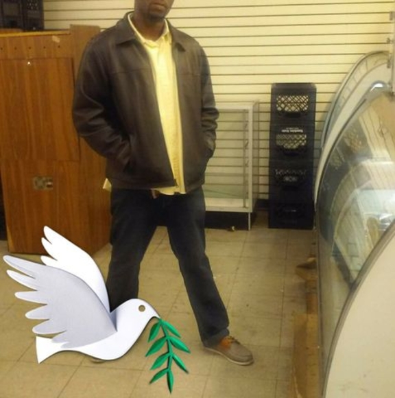 Meet your Posher, Deneil - Picture 1 of 1